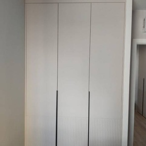 21/0013 Шкаф распашной