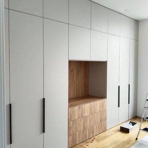 24/0001 Шкаф распашной