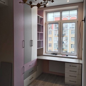 18/0001 Шкаф + стол