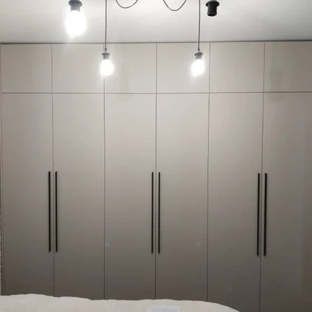 24/0002 Шкаф распашной