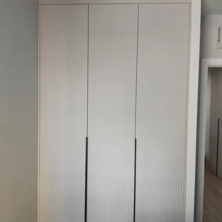 21/0013 Шкаф распашной