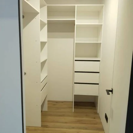 23/0003Гардеробная